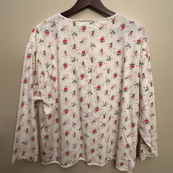 Victoria's Secret Women Pajama Button Up Top Long Sleeve Red Roses Size Medium - Picture 2 of 14